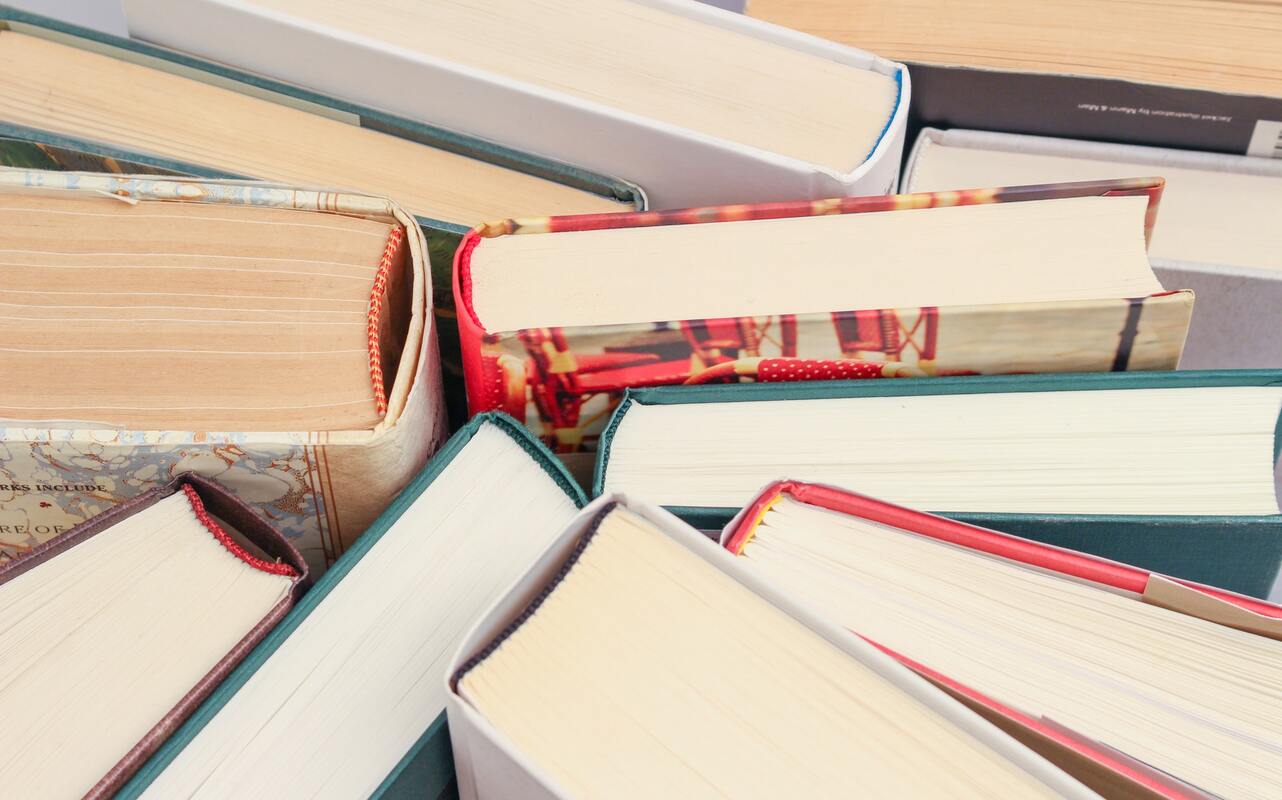 книги, библиотека, страницы
