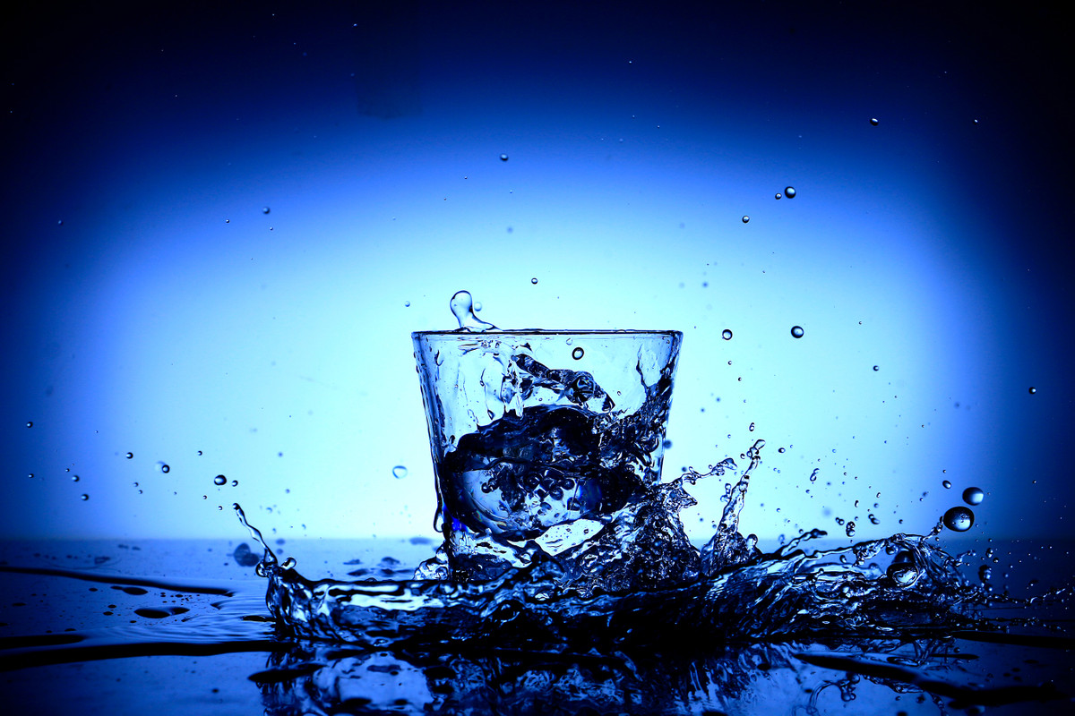 абстракция, стакан, брызги, вода